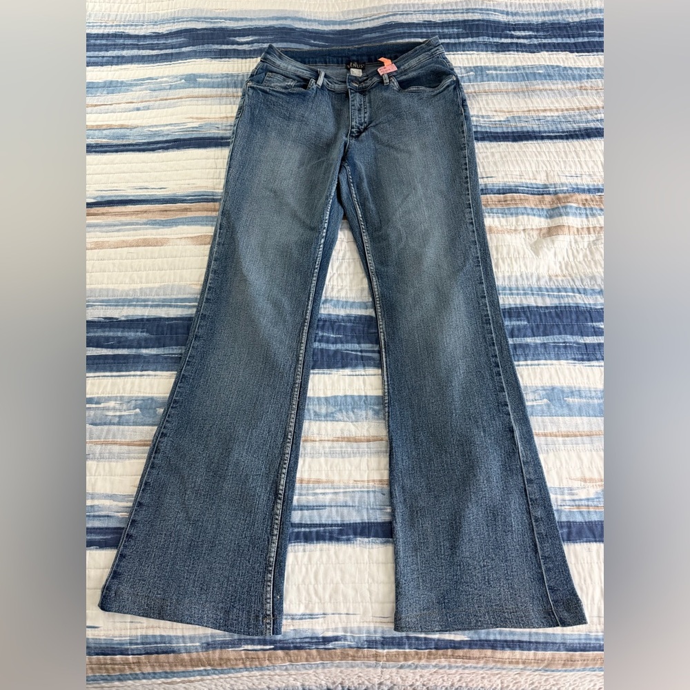 VENUS Women's Blue Flared Jeans - Mid Wash